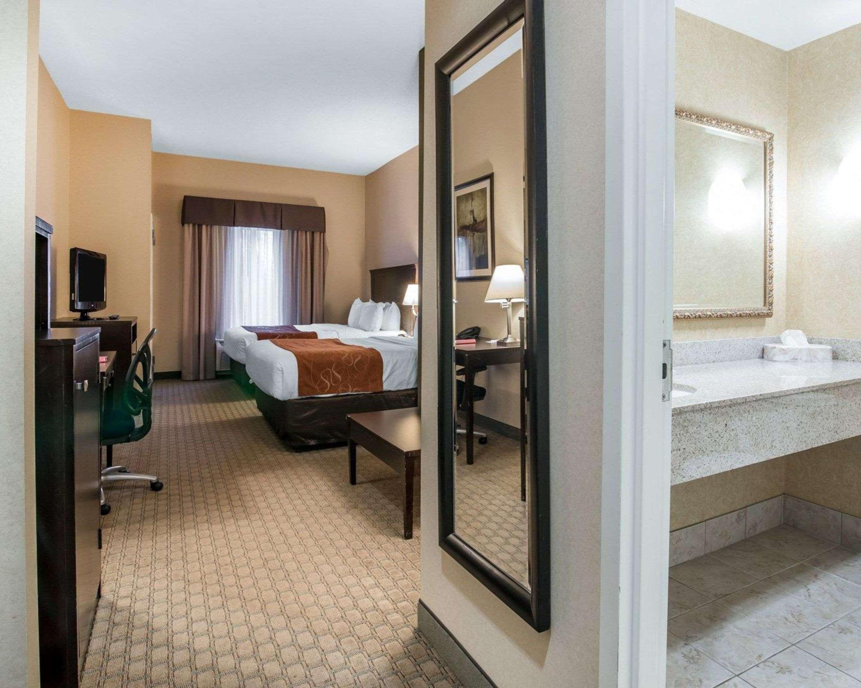 University Inn Vestal Esterno foto